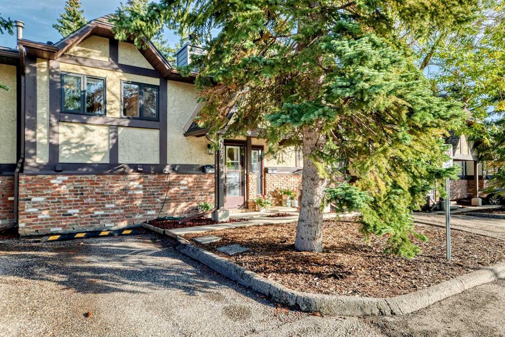 Picture for 127 Storybook Terrace NW