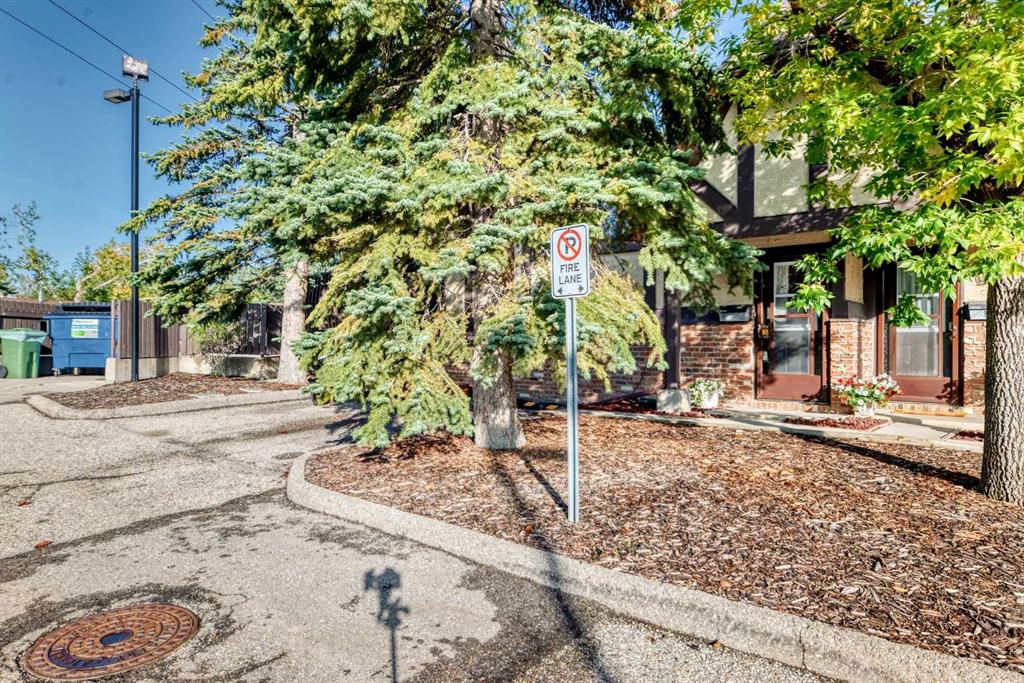 Picture for 127 Storybook Terrace NW
