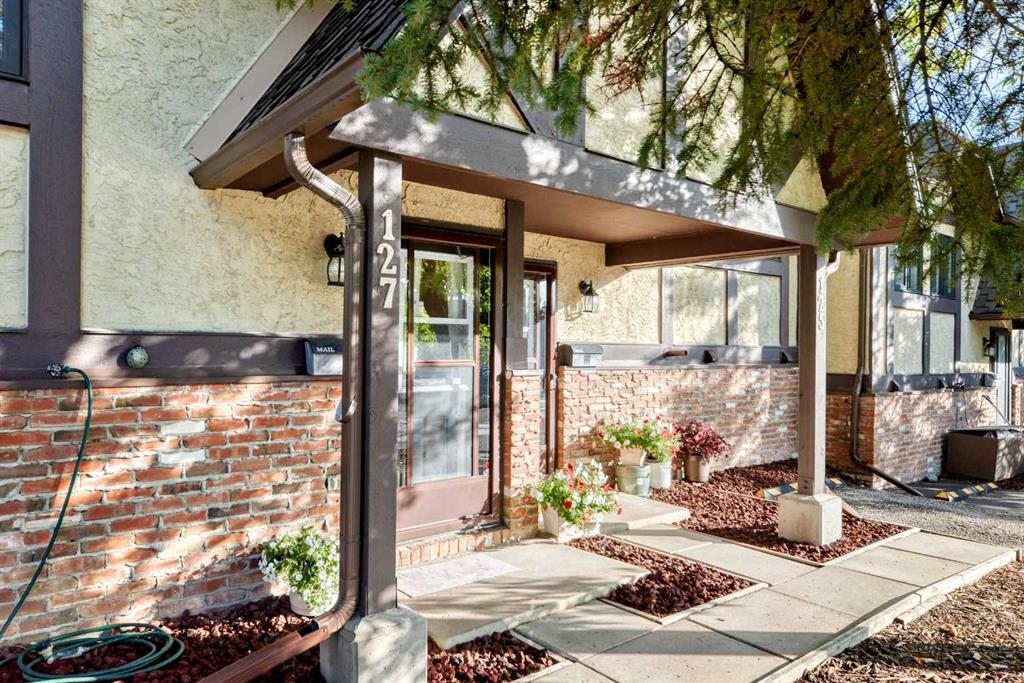 Picture for 127 Storybook Terrace NW
