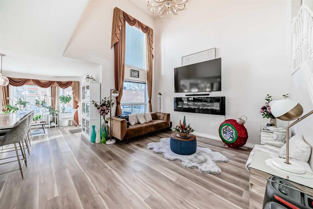 Picture for 33 Citadel Estates Terrace NW