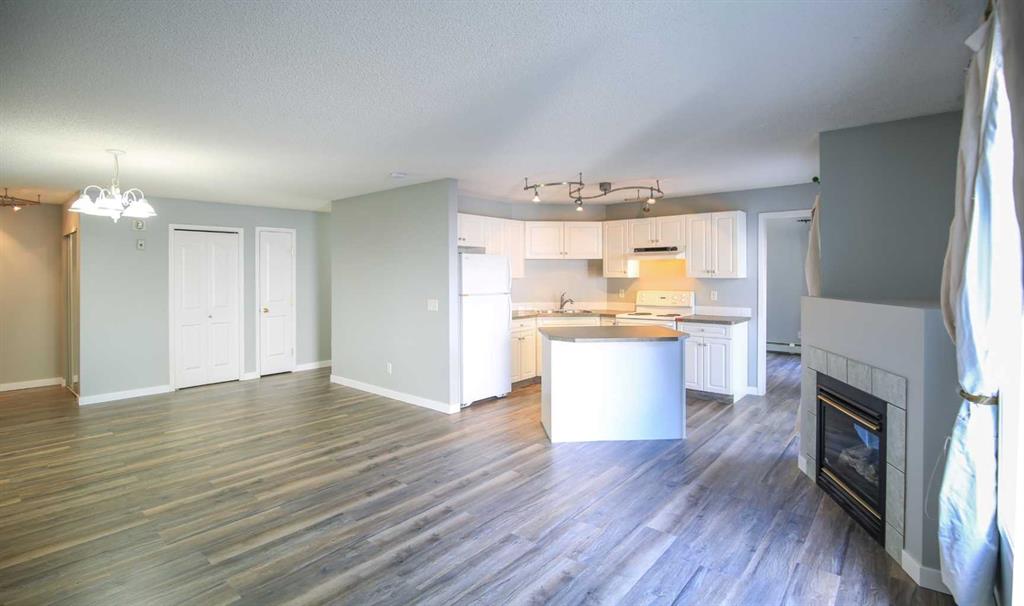 Picture for 202, 5202 Valleyview Park SE