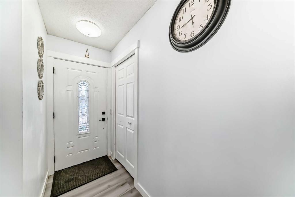 Picture for 584 Whiteridge Way NE