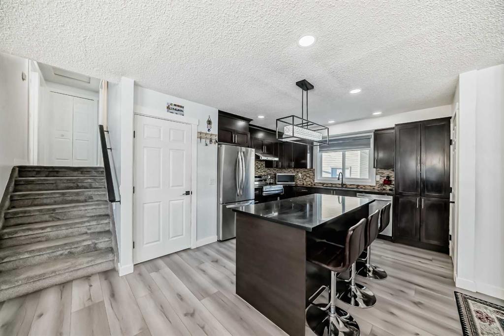 Picture for 584 Whiteridge Way NE