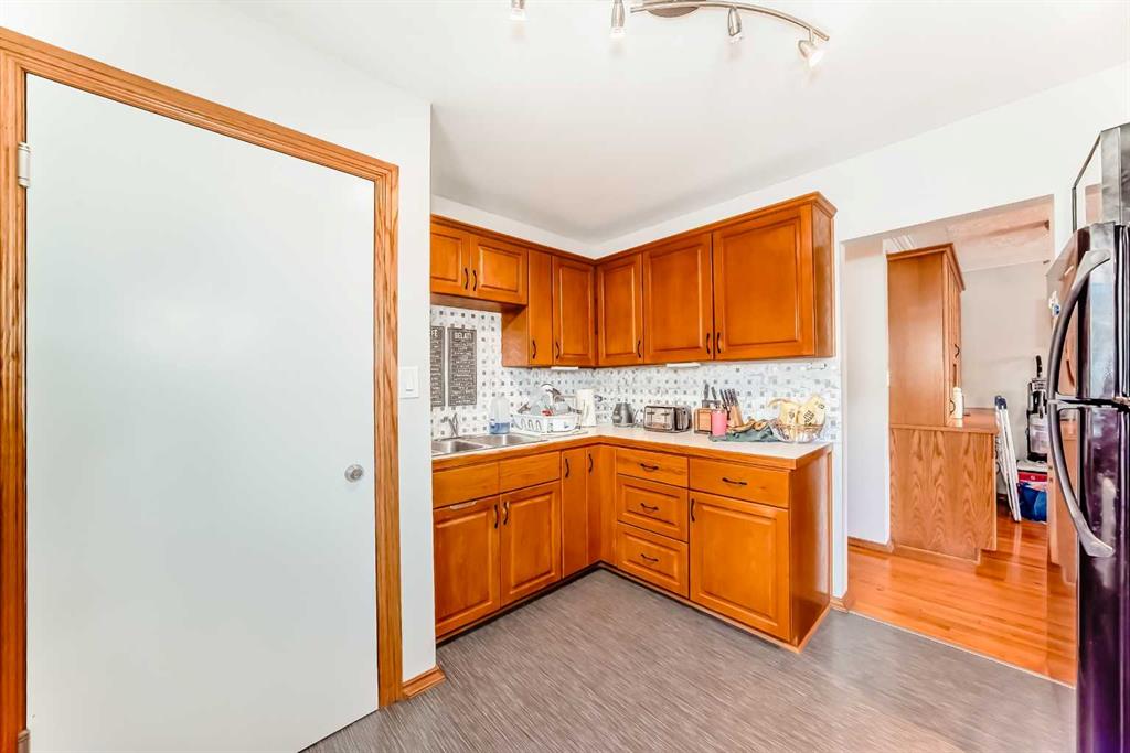 Picture for 1415 Rosehill Drive NW