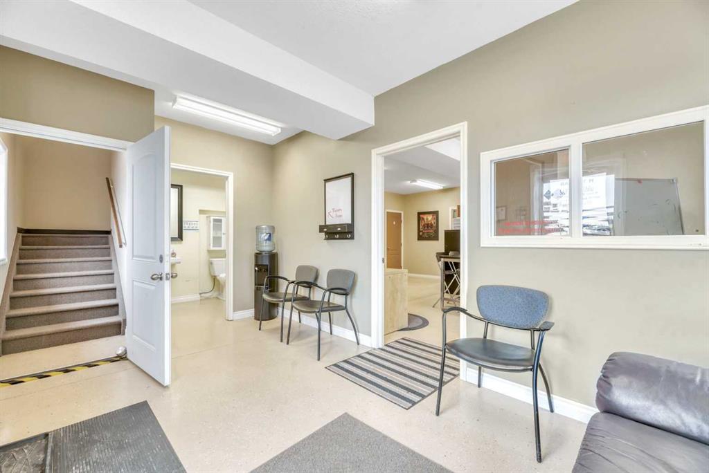Picture for Unit H, 130 Canal Gardens 