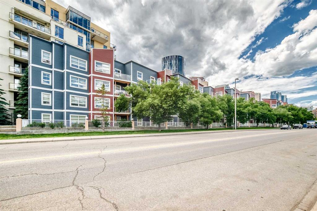 Picture for 121, 333 Riverfront Avenue SE