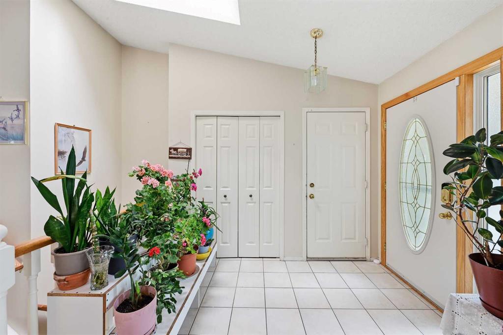 Picture for 75 Arbour Ridge Way NW