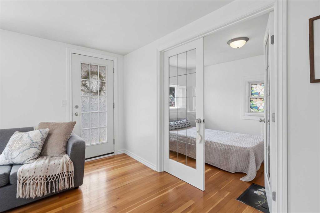 Picture for 311 Centre Street N