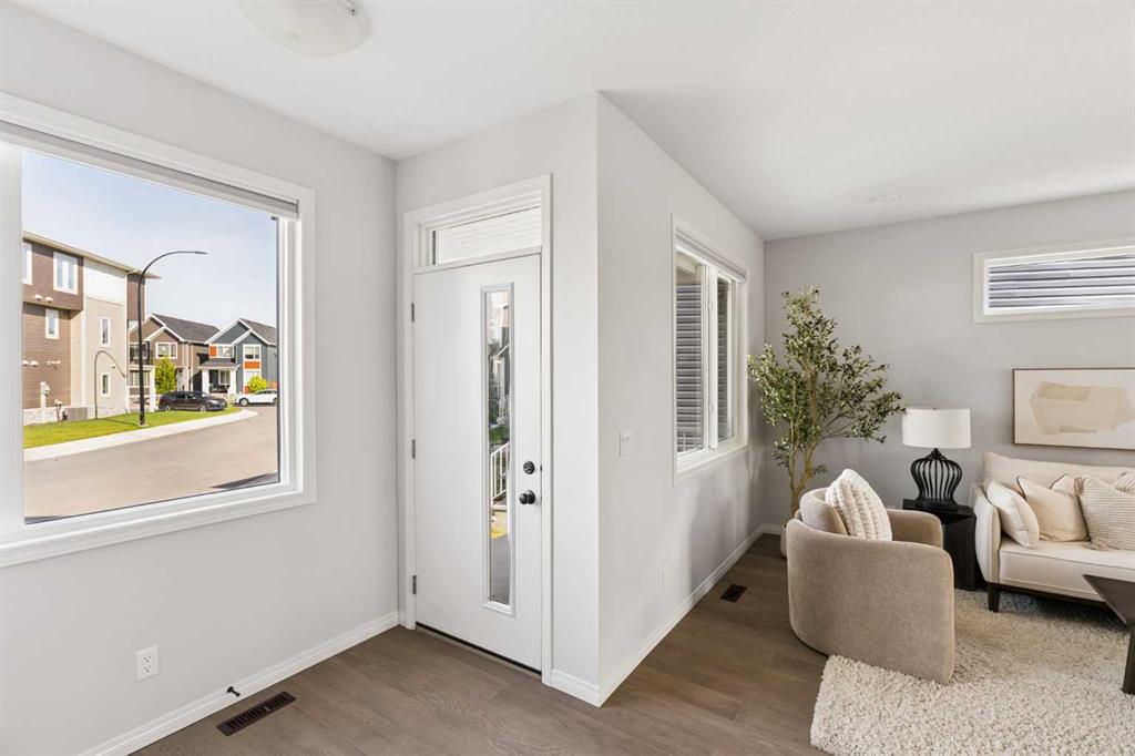 Picture for 76 Seton Row SE
