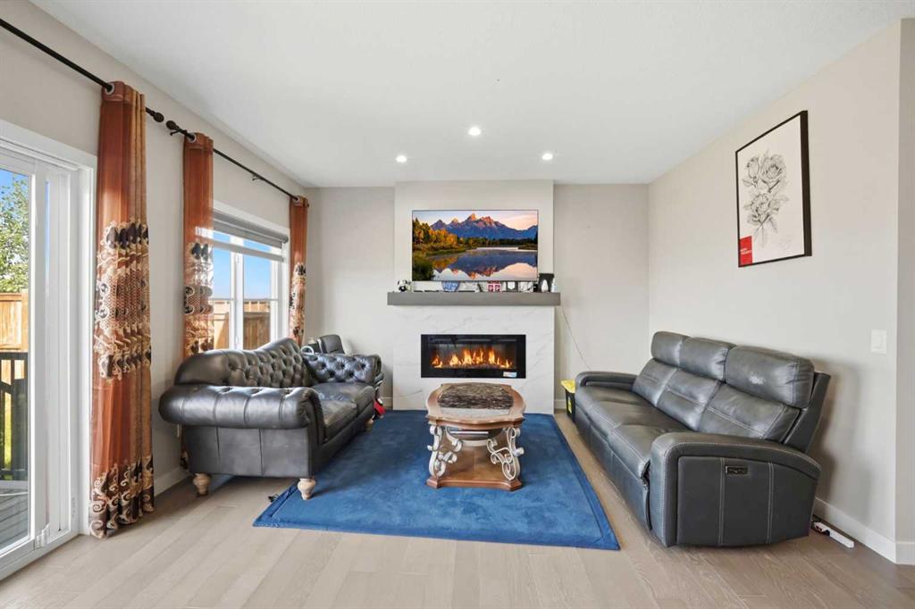 Picture for 107 Savanna Way NE