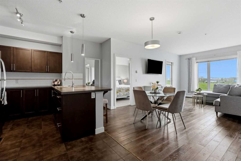 Picture for 2330, 604 East Lake Boulevard NE