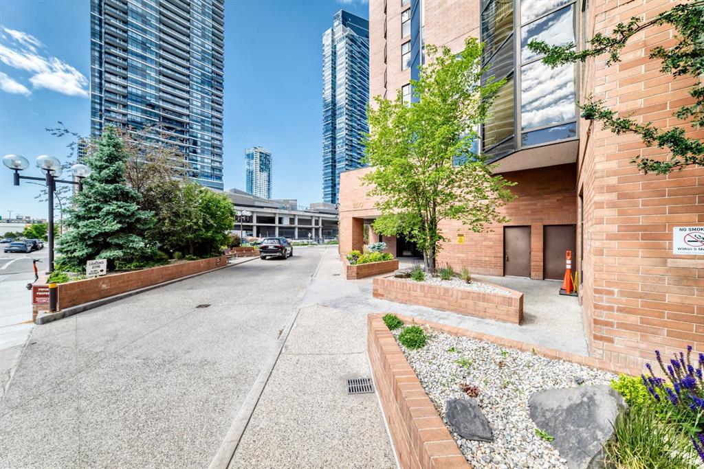 Picture for 277, 1100 8 Avenue SW