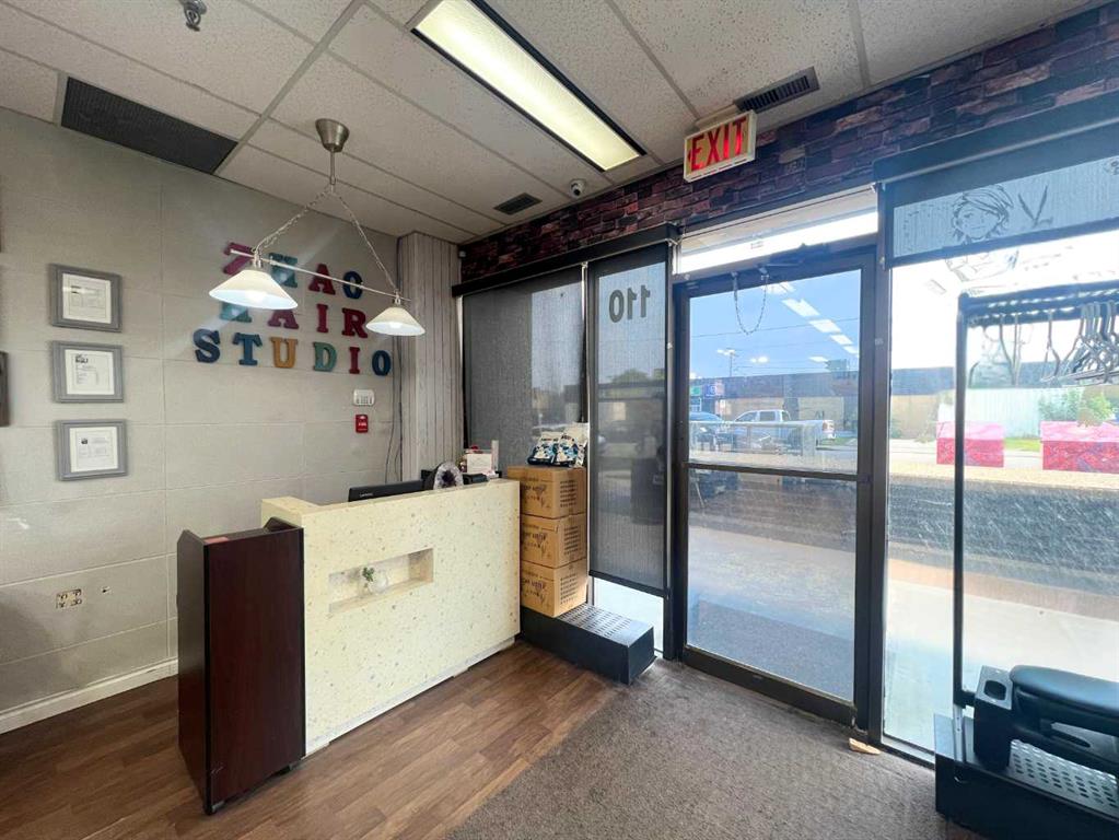 Picture for 110&amp;111, 7015 Macleod Trail SW