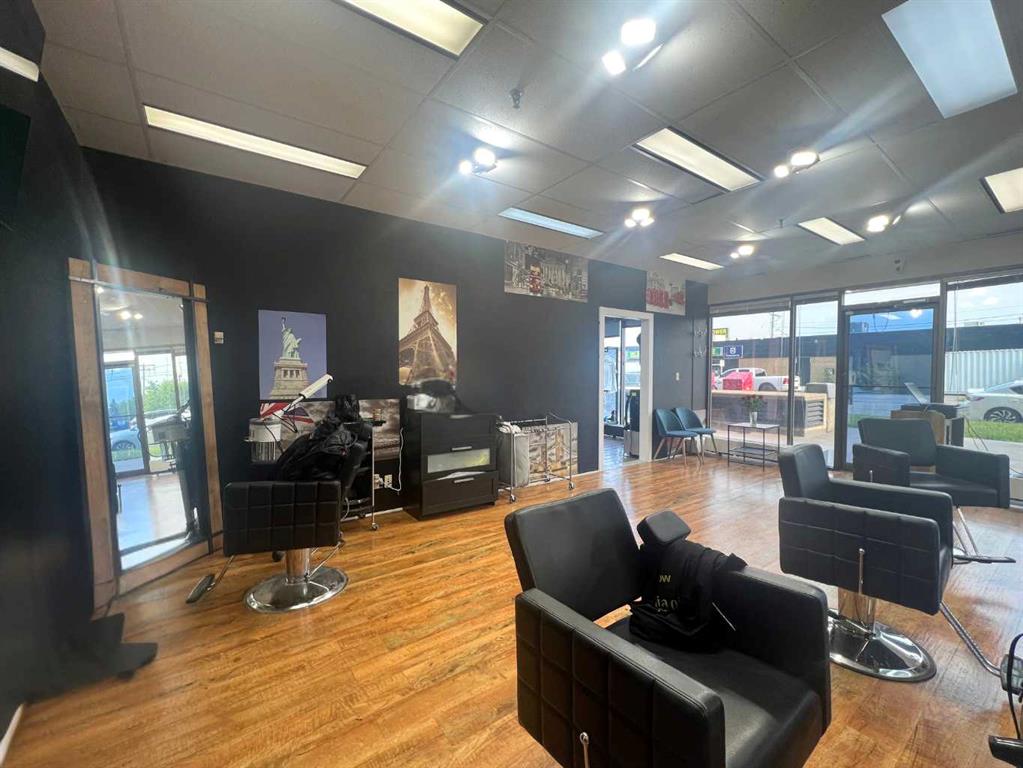 Picture for 110&amp;111, 7015 Macleod Trail SW