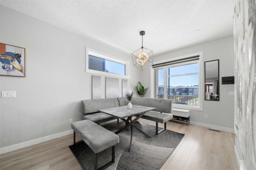 Picture for 45 Herron Mews NE