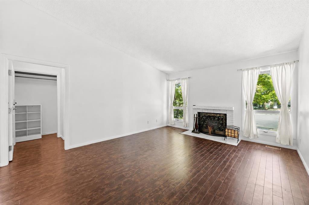Picture for 28 Templegreen Bay NE