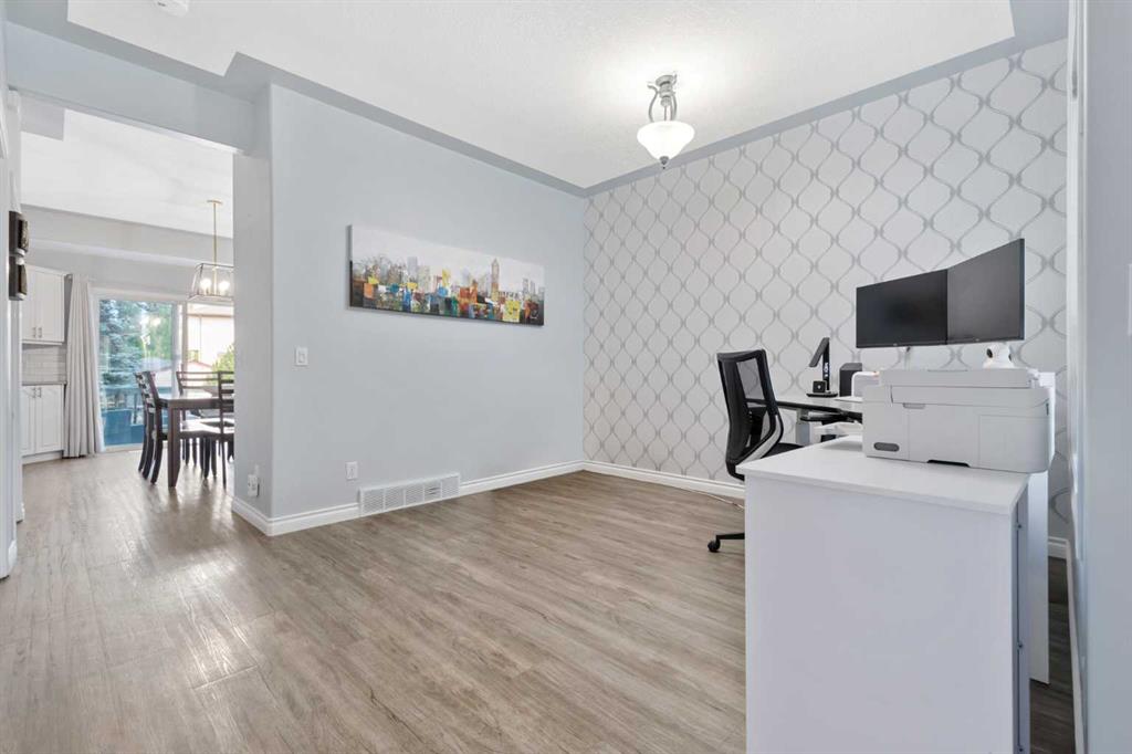Picture for 210 Highwood Village Place NW
