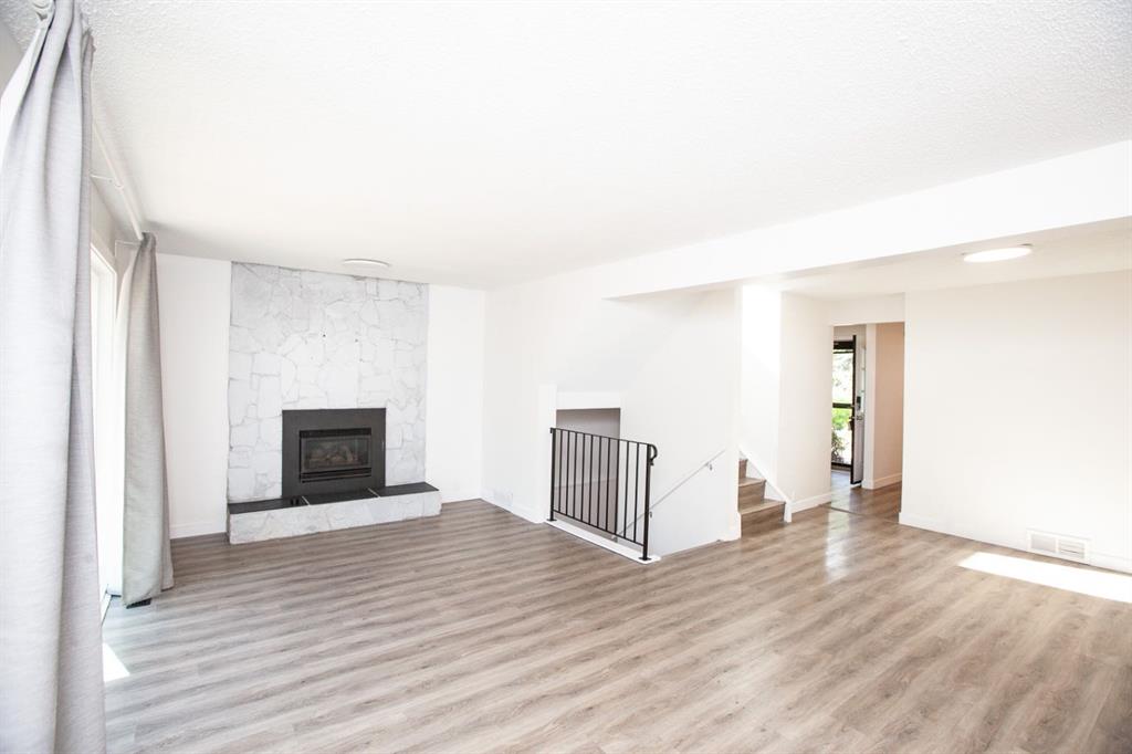 Picture for 28 Midpark Gardens SE