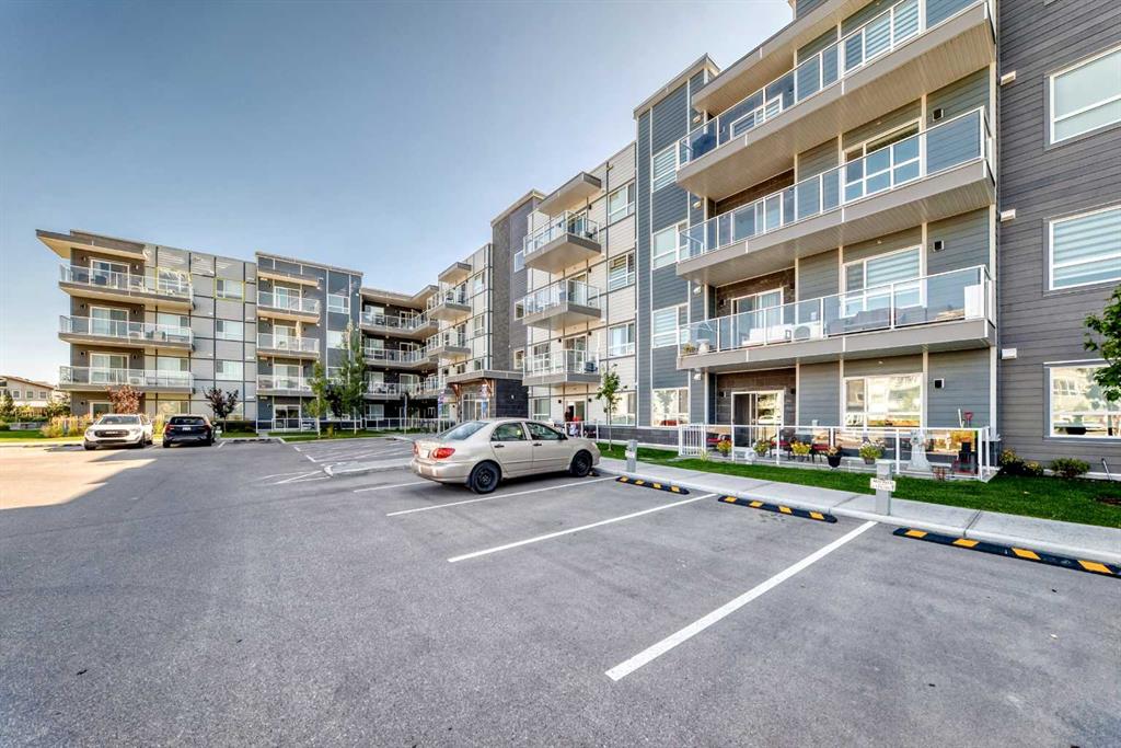 Picture for 120, 40 Carrington Plaza NW