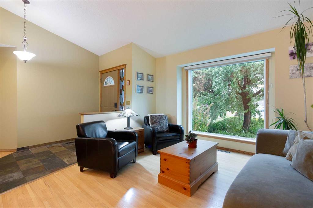 Picture for 337 Sandringham Court NW