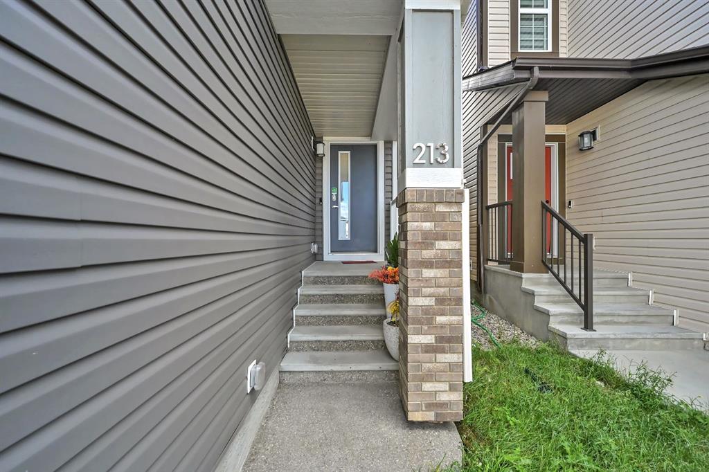 Picture for 213 Walgrove Boulevard SE