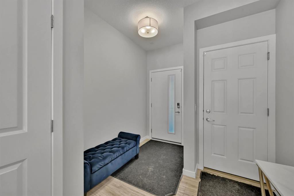 Picture for 213 Walgrove Boulevard SE