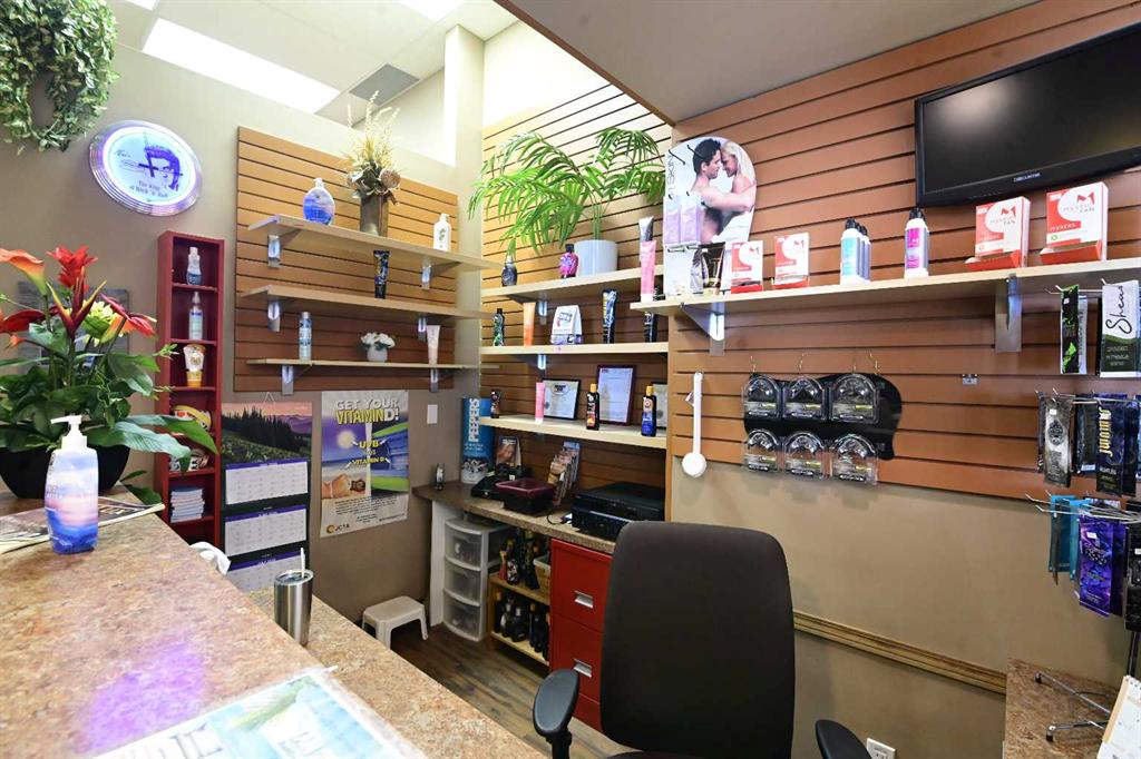 Picture for 401, 8120 Beddington Boulevard NW