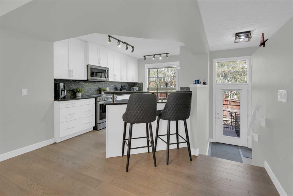 Picture for 24 Aspen Hills Common SW