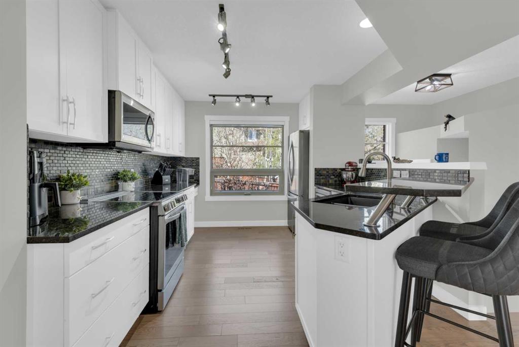Picture for 24 Aspen Hills Common SW