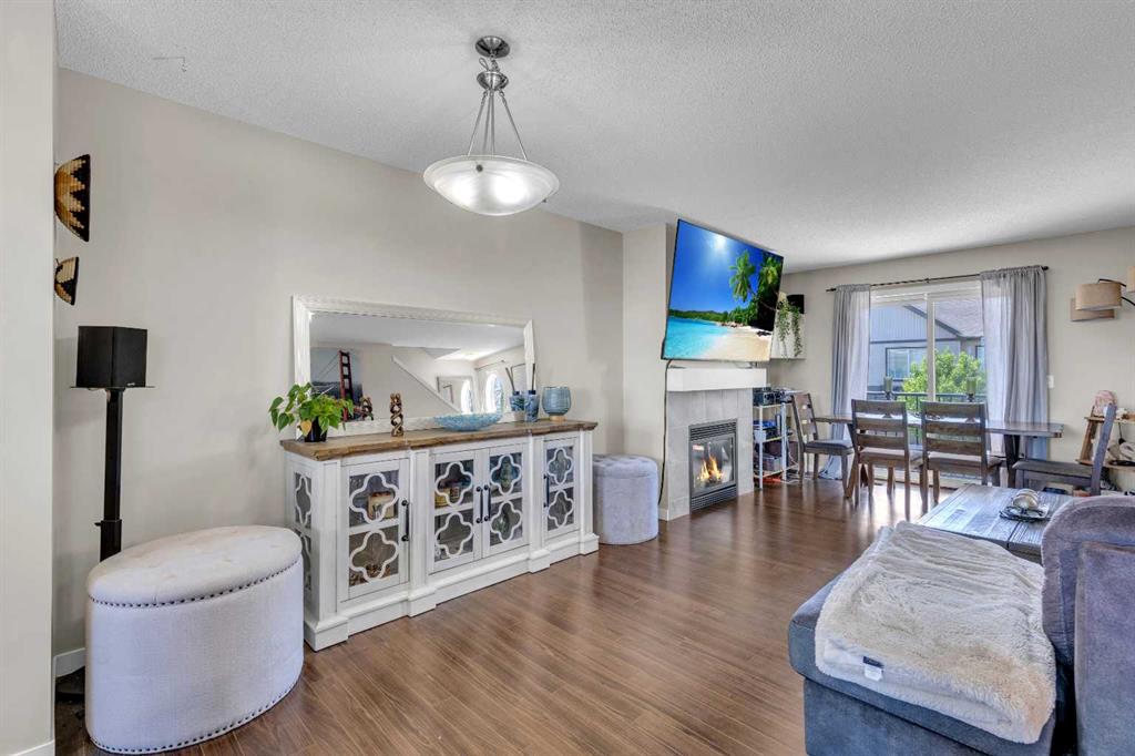 Picture for 401 Copperpond Landing SE