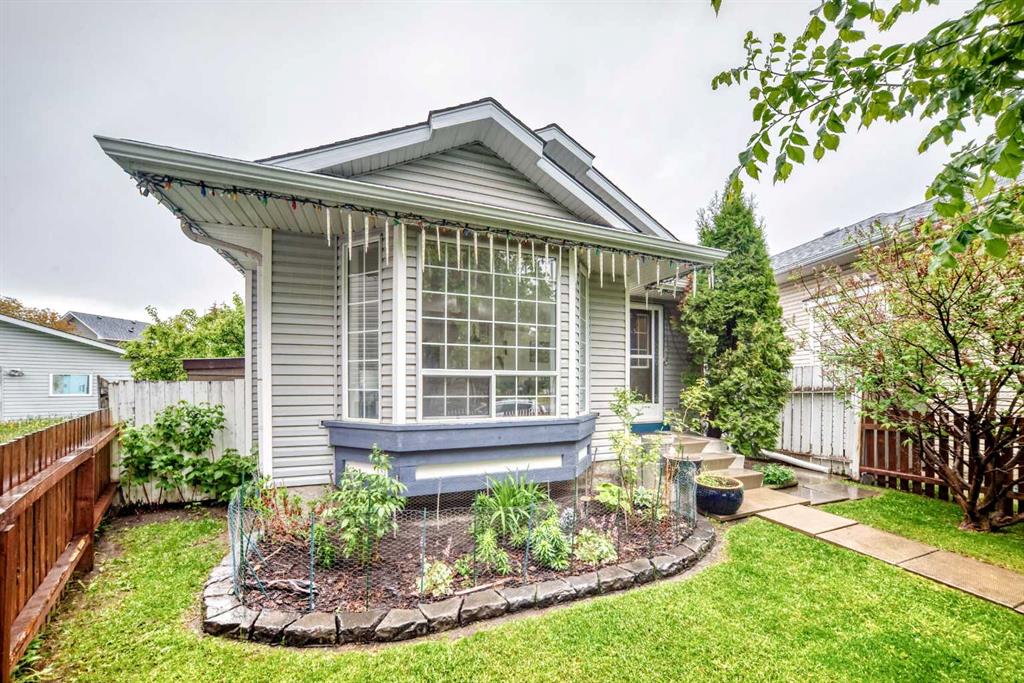 Picture for 16 Martinridge Way NE