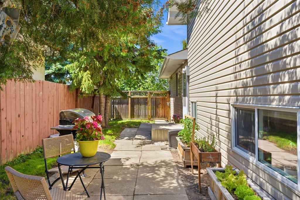 Picture for 151 Templevale Place NE