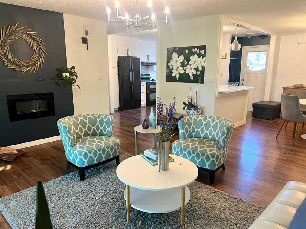 Picture for 460 Parkridge Crescent SE