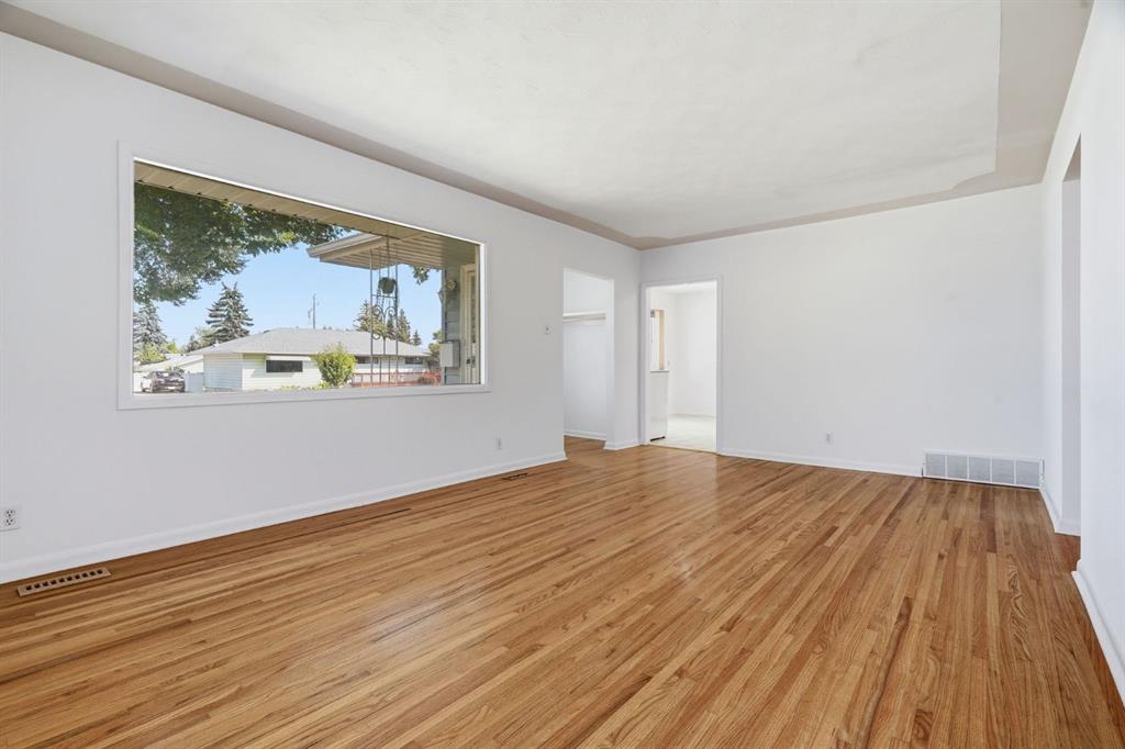 Picture for 100 Westminster Drive SW