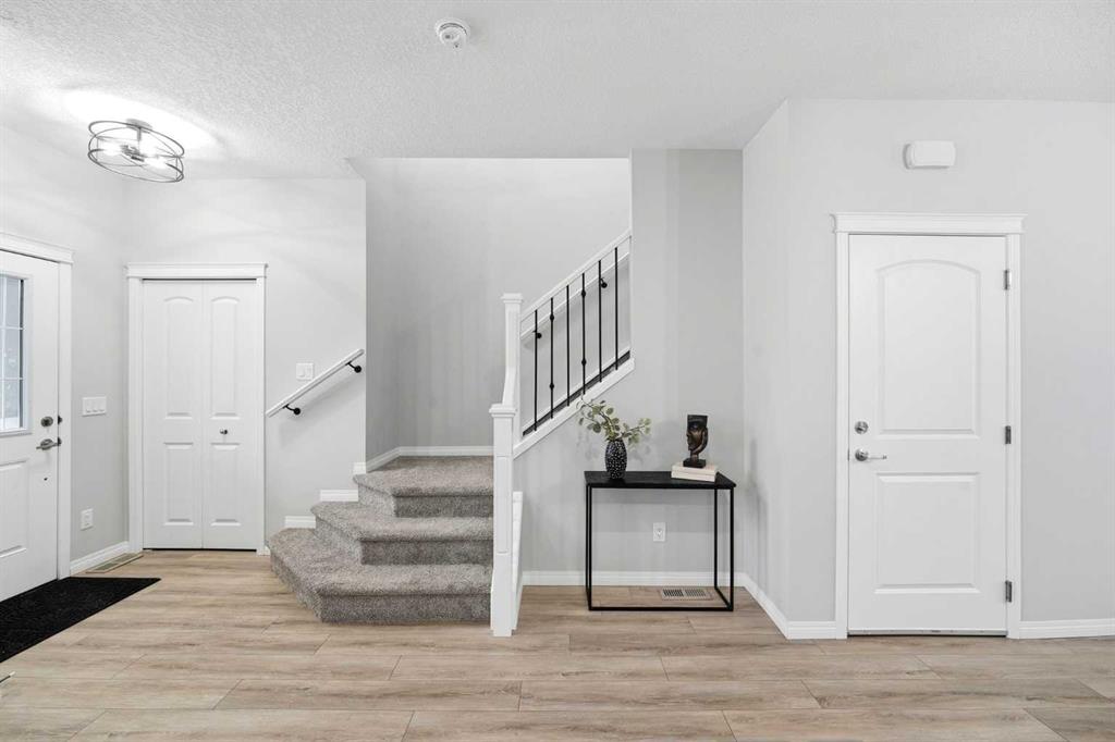 Picture for 107 Aquila Drive NW