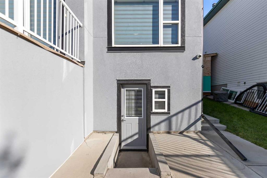 Picture for 23 Anaheim Circle NE