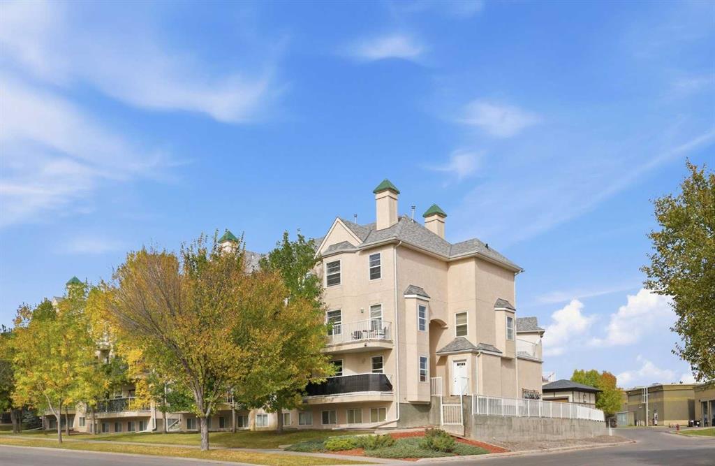 Picture for 220, 50 Westland Road 