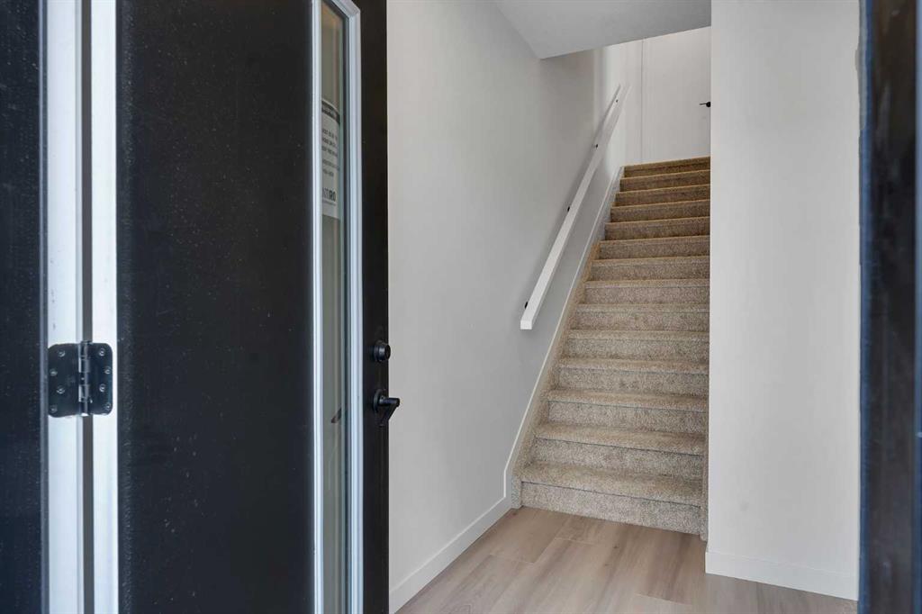 Picture for 120 Arbour Lake Court NW