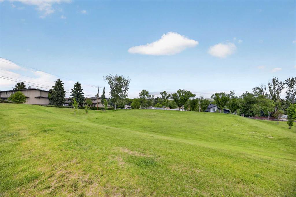 Picture for 7035 Huntercrest Road NW
