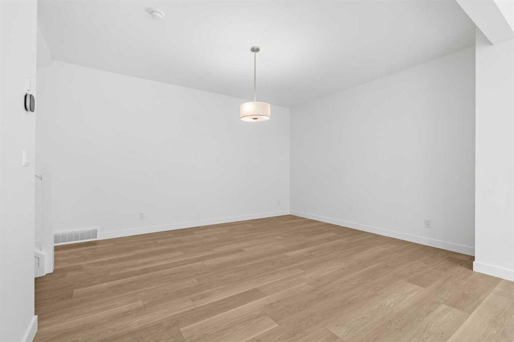 Picture for 302 Baneberry Way SW