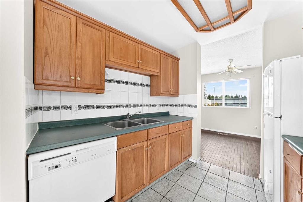 Picture for 10316 Braeside Drive SW