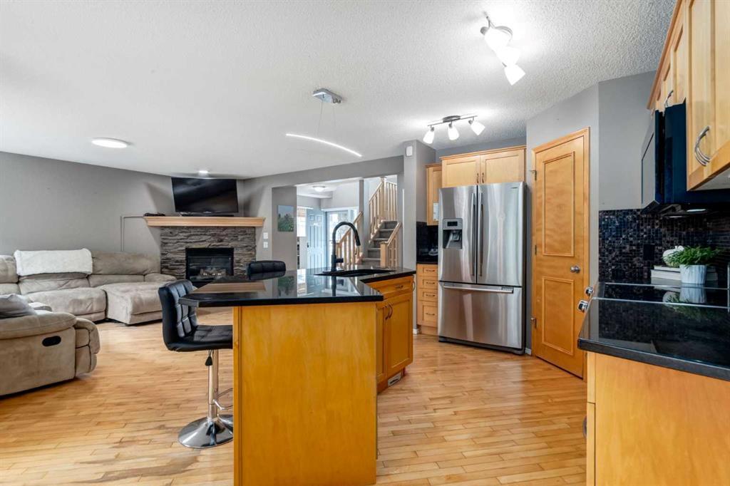 Picture for 156 Tuscany Meadows Close NW