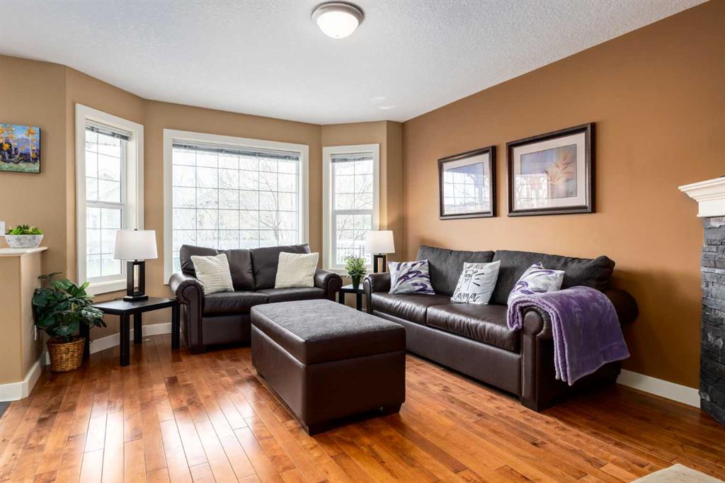 Picture for 159 Cimarron Grove Crescent 
