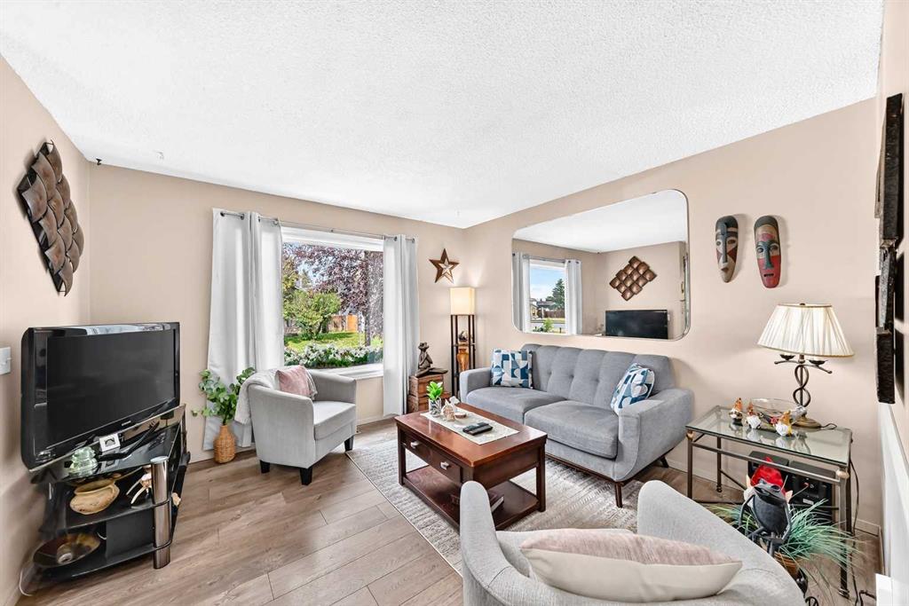 Picture for 45 Taradale Close NE