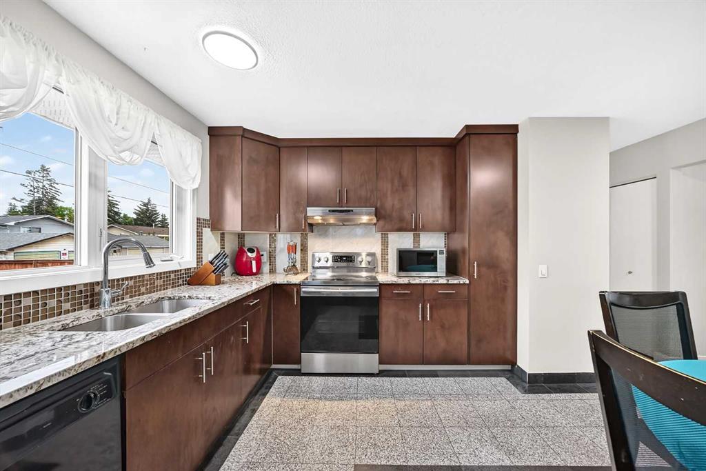 Picture for 4912 Rundlehorn Drive NE