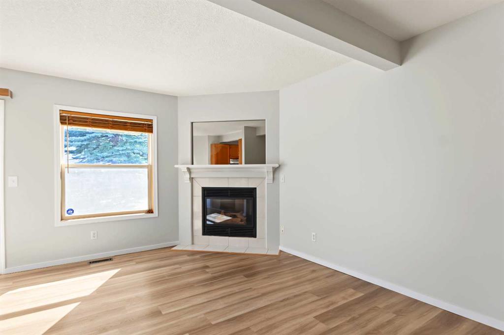 Picture for 43 Shawinigan Lane SW