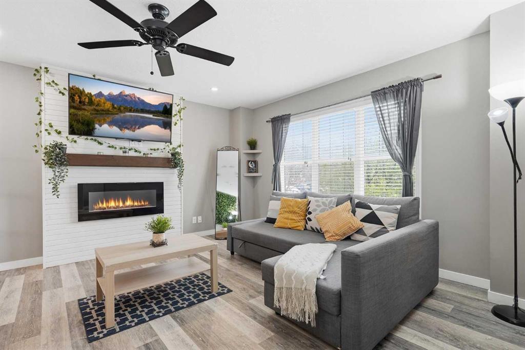Picture for 213 Silverado Drive SW