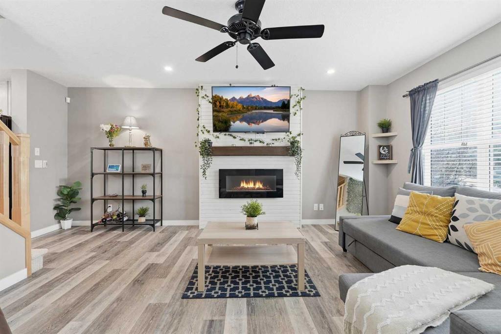 Picture for 213 Silverado Drive SW