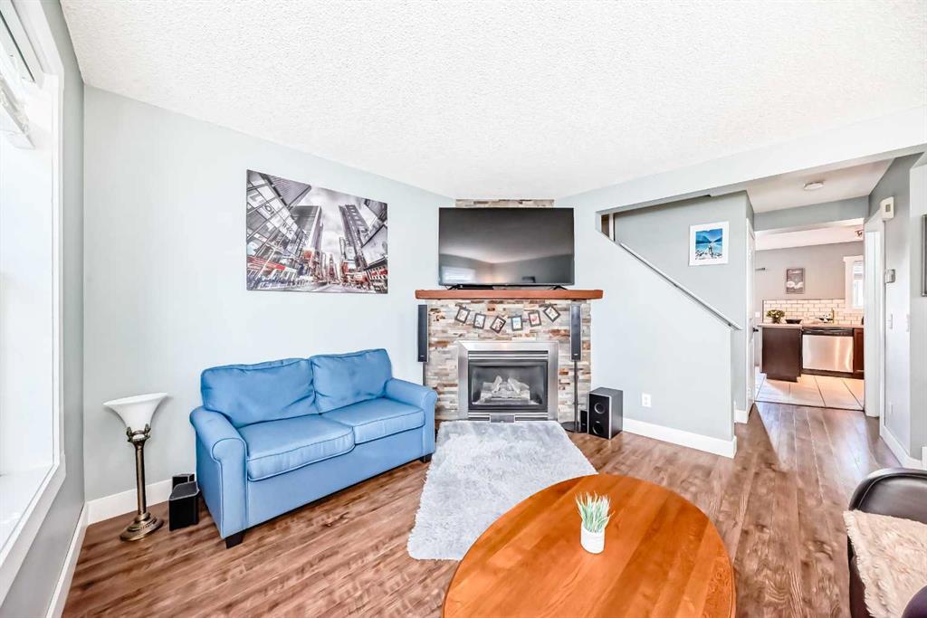 Picture for 57 Martinvalley Way NE