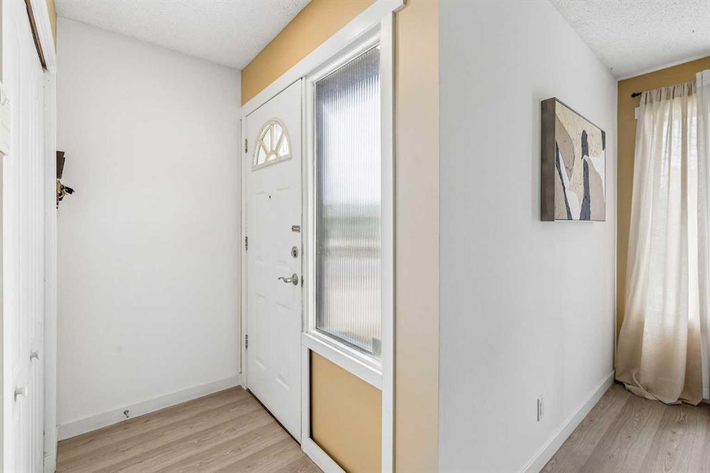 Picture for 212 Whitman Place NE